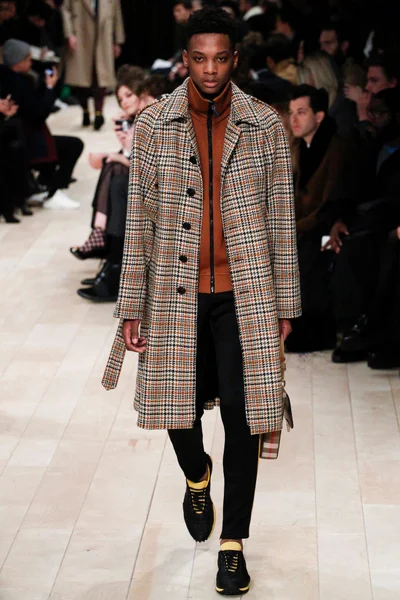 Look 30